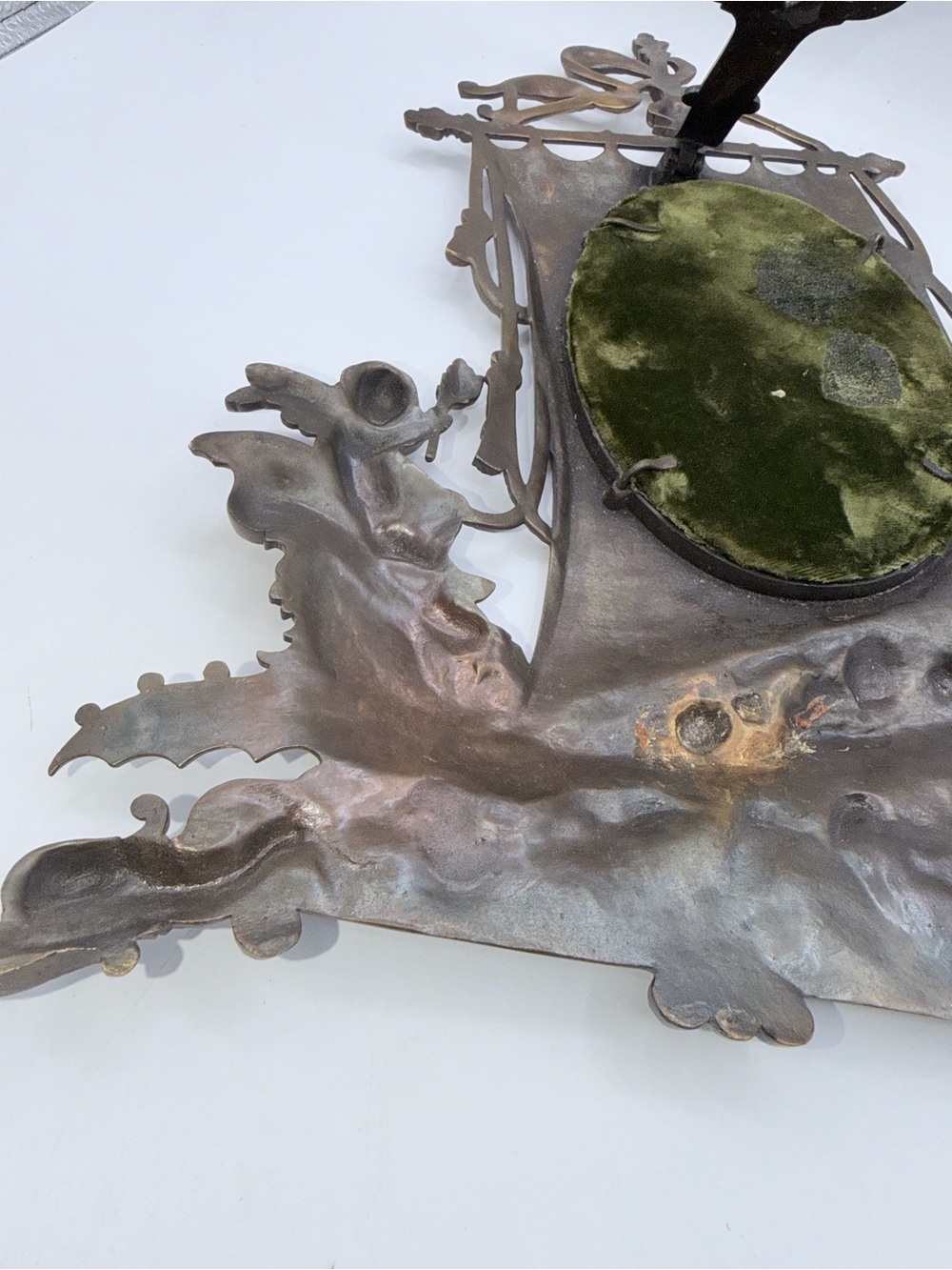 Ornate Brass Cherub Vanity Mirror - Bronze Finish - Picture 8 of 9